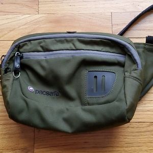 Pacsafe Venturesafe Fanny Pack